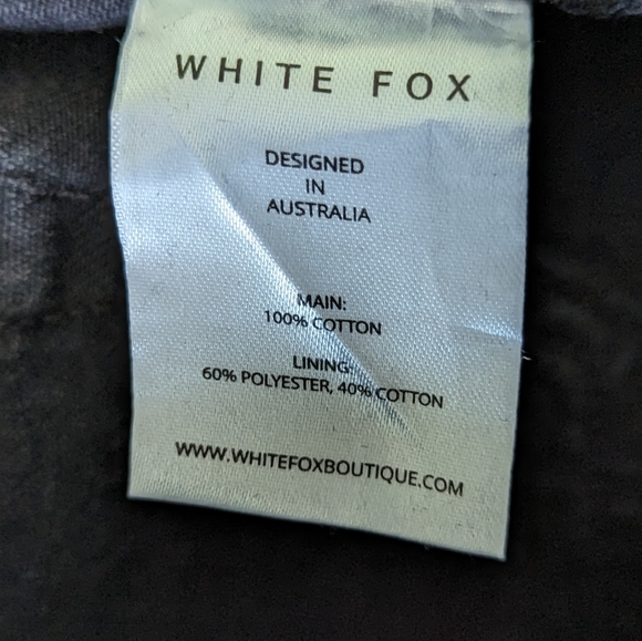 White Fox Jeans, Size XS, Black, Distressed - Picture 10 of 12